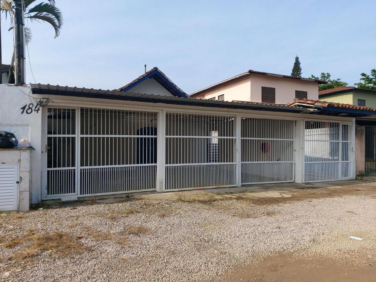 فيلا 0005.04 - Maranduba - Casa - 3 Dorm - 14 Pess - 3 Quadras Do Mar - Piscina Coletiva - Wifi - Ar Condicionado أوباتوبا المظهر الخارجي الصورة